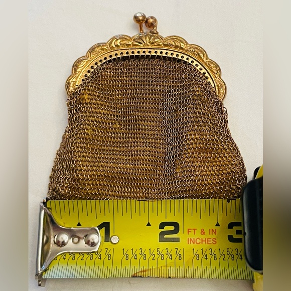 Antique Gold Mesh Coin Purse - Picture 5 of 5